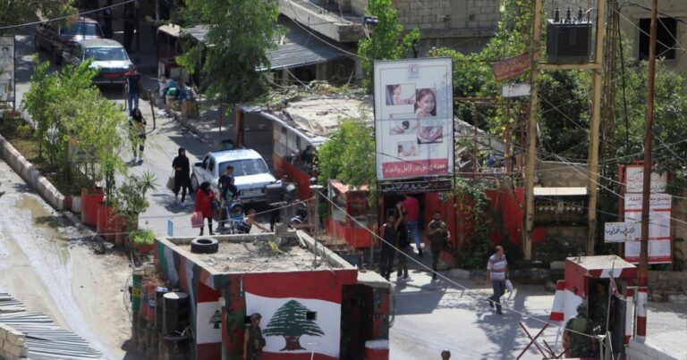 عن المخيّمات الفلسطينية في لبنان