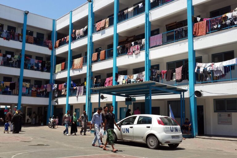 خطة الأونروا لإحياء التعليم في غزة: دروس تحت الركام ومساحات تعلم وسط النزوح