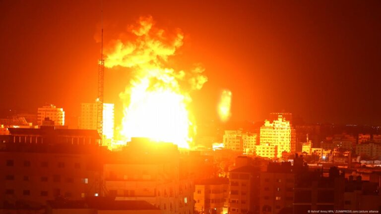 تصعيد جديد في غزة: غارات وقصف إسرائيلي متواصل رغم وقف إطلاق النار