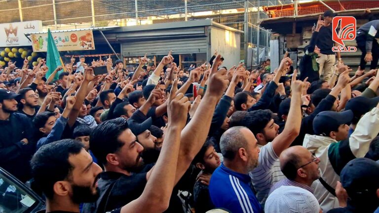 أبناء مخيم عين الحلوة يتظاهرون احتجاجاً على المجزرة الأخيرة