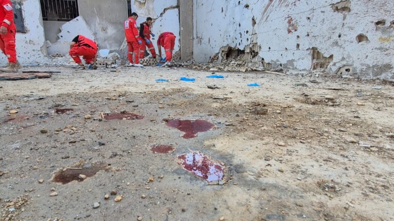 لماذا صمتت الأونروا عن مجزرة مخيم عين الحلوة