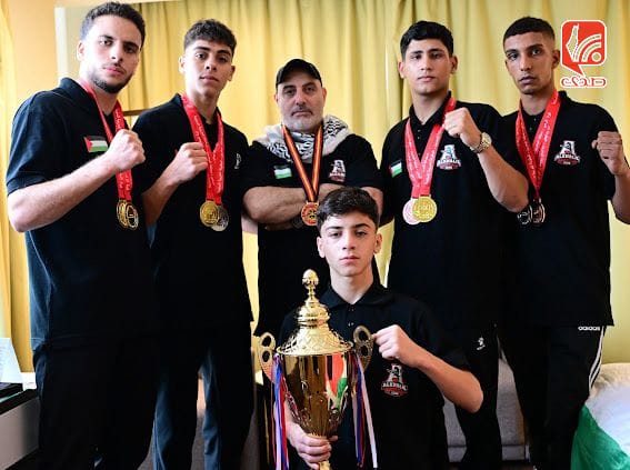 صدى تلتقي أبطال مخيم البداوي في بطولة الرمي بالبحرين