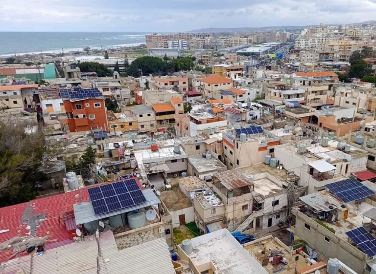 تعرف على مخيم شجرة التوت في لبنان