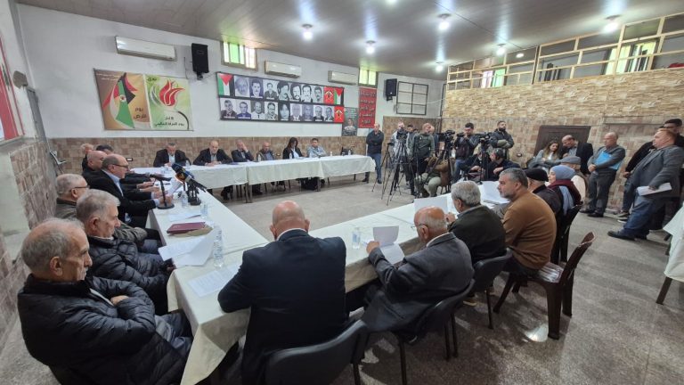 الجبهة الديمقراطية تدعو لخطة إنقاذ لمواجهة تقليصات الوكالة