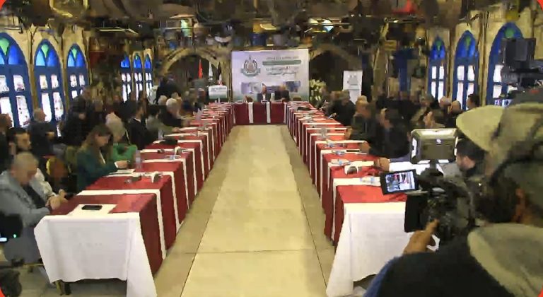 حماس تدعو لتوحيد الموقف الفلسطيني ضد تقليص خدمات الأونروا