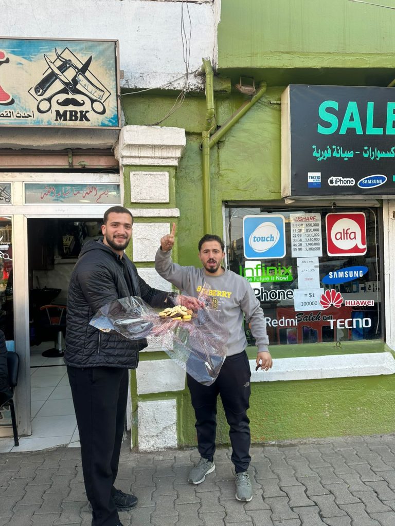 احتفالات وتكبيرات في مخيمات لبنان بعد مقتل أبو شباب