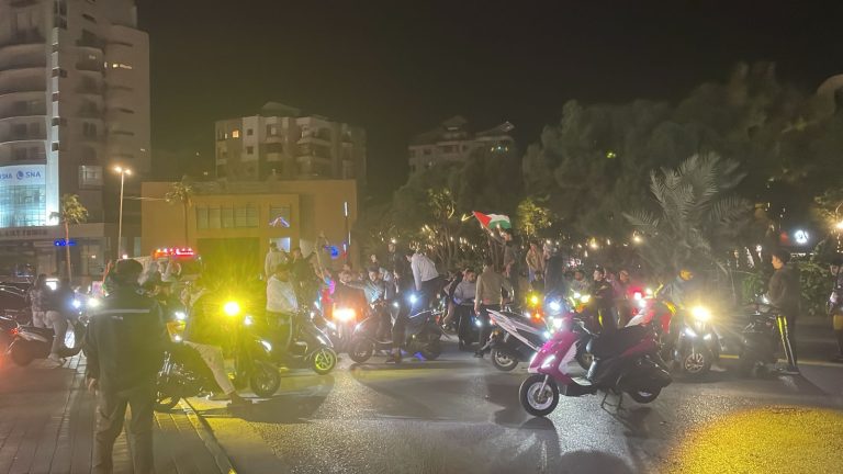 المخيمات الفلسطينية تحتفل بتأهّل الفدائي