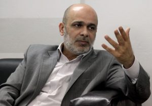 حمود يدعو لمقاربة “الحزمة الواحدة”: لا فصل بين سلاح المخيمات والحقوق الإنسانية