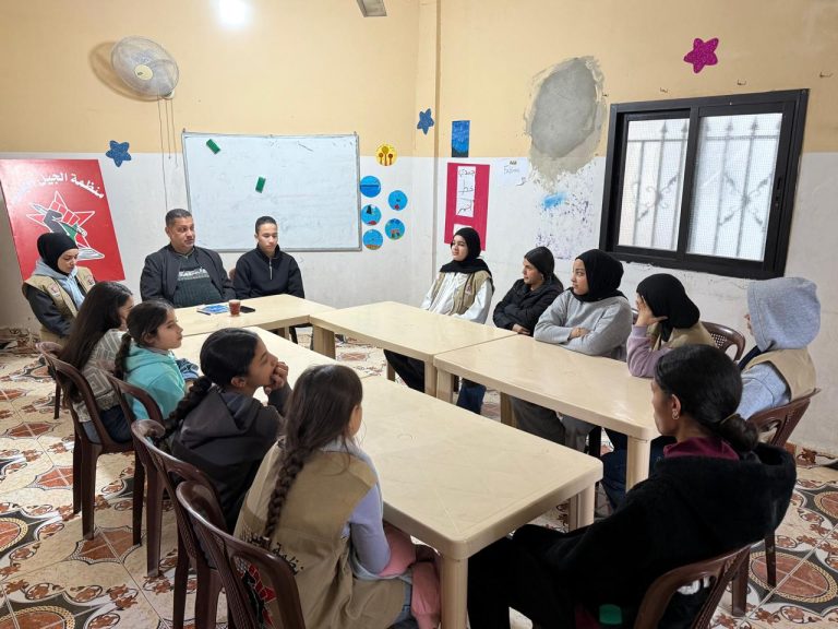 ورش طلابية تبحث أزمة التعليم بالأونروا