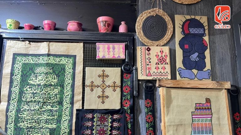 بين الإبرة والغلاء: حكايات نساء من المخيم