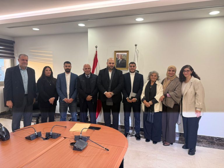 لقاء مع وزير الصحة اللبناني لبحث أزمة الممرضين الفلسطينيين