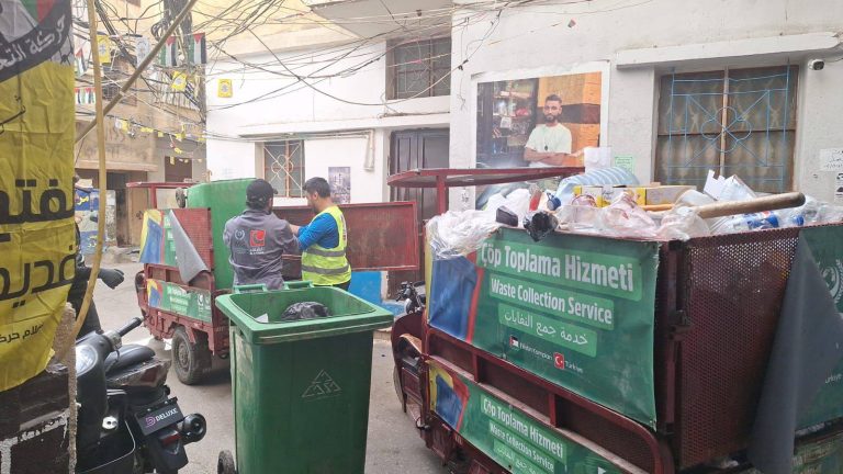 استمرار حملة “لمسة نظافة” في مخيم شاتيلا