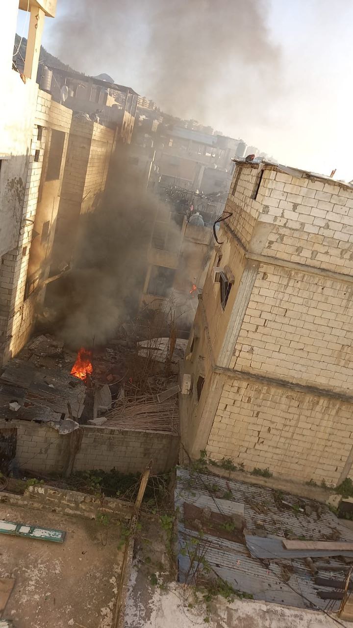 شهيدان في مخيم عين الحلوة في غارة للاحتلال