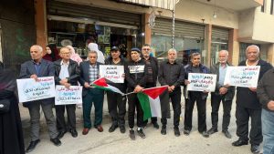 إعتصام شعبي في مخيم برج الشمالي إحتجاجاً على تقليص الخدمات