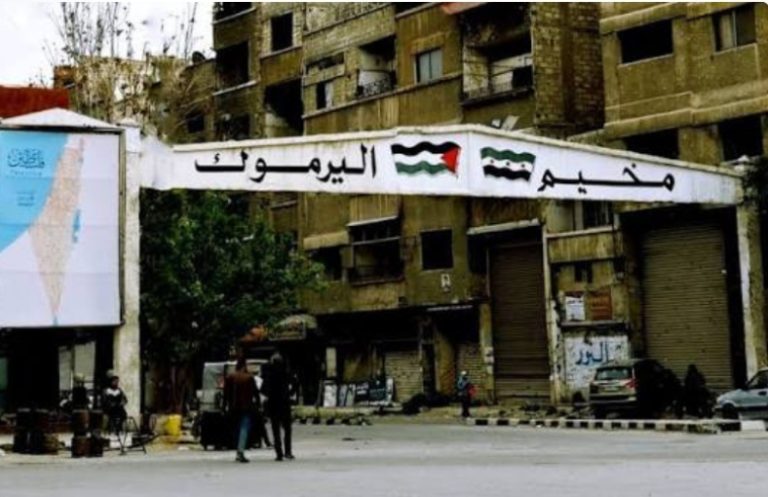 عودة سكانية لمخيم اليرموك وسط أزمات خدمية وأمنية حادة