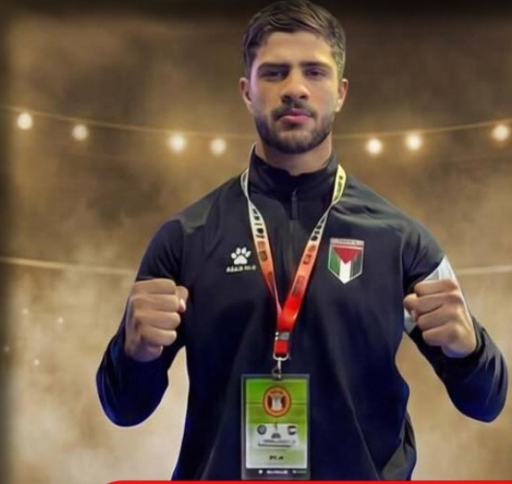 فلسطيني يتوّج بذهبية الكيك بوكسينغ في الهند