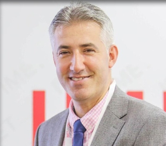 بروفيسور فلسطيني عضو باللجنة الاستشارية الدولية للبحوث الصحية بمنظمة الصحة العالمية