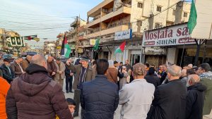 حماس تنظم وقفة تضامنية في مخيم نهر البارد ضد حرب الإبادة التي تتعرض لها غزة