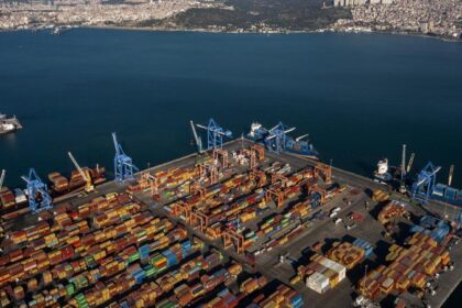 تعليق العمل في أكثر من 20 منياء في المتوسط ليوم كامل تضامناً مع غزة