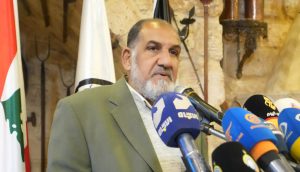 قيادي في حماس: على الأونروا القيام بمسؤولياتها اتجاه النازحين في مدرستي بيت جالا وبيرزيت