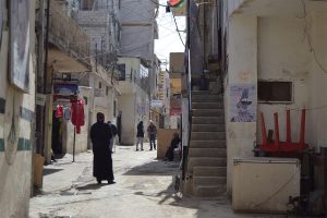 وسط غياب خطة طوارئ .. حراك فلسطيني محلي لإغاثة العائلات الصامدة في مخيمات الجنوب