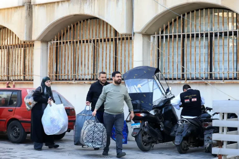 نزوح من مخيمي برج البراجنة وصبرا وشاتيلا عقب تهديد الاحتلال للضاحية بالإخلاء