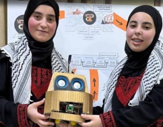 طالبتان فلسطينيتان تتوجان ببطولة “تحدي علوم المستقبل”