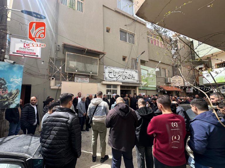 وقفة في مخيم الجليل رفضاً لإغلاق الأقصى وقانون إعدام الأسرى