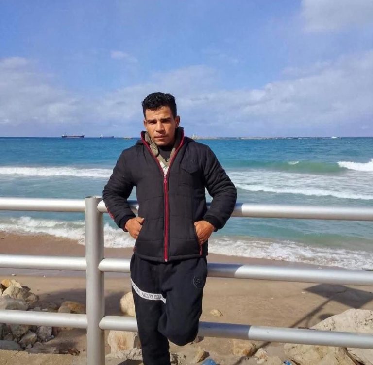 استشهاد الفلسطيني أحمد كليب من مخيم برج الشمالي في جنوب لبنان