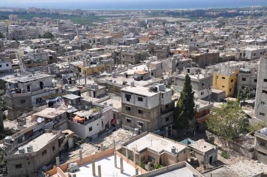 غلاء الأسعار والديون الطبية تنهك العائلات الفلسطينية النازحة