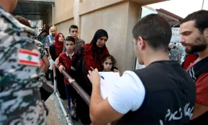 ترحيل فلسطينيين سوريين من لبنان