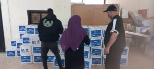 جمعية الفرقان تواصل دعمها للأسر النازحة في عين الحلوة