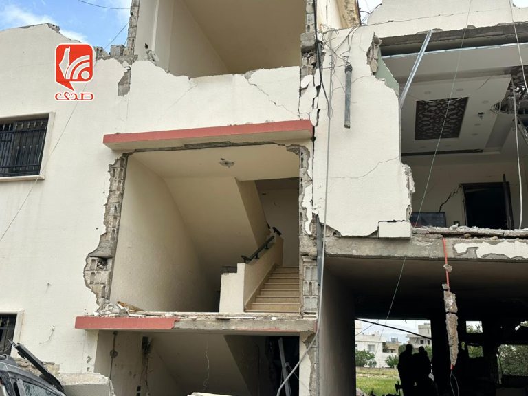 استشهاد الفلسطيني وائل عبد الحليم وابنته راما في استهداف منزلهم ببعلبك
