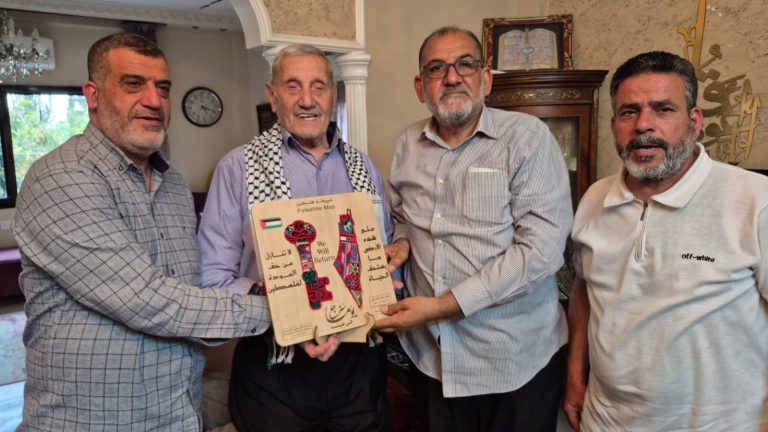 جماهيري حماس يزور الفنان الفلسطيني أسعد كعوش في ذكرى النكبة