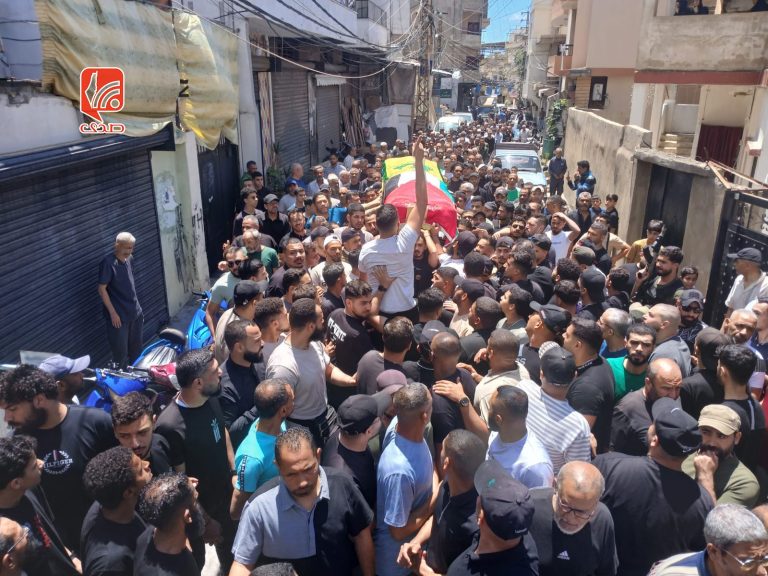 تشييع الشهيد ماهر عيشة ابن مخيم برج الشمالي    