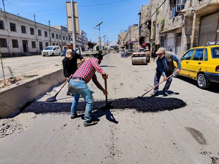تأهيل الشوراع في مخيم سبينة وسط مطالبات بحلول جذرية