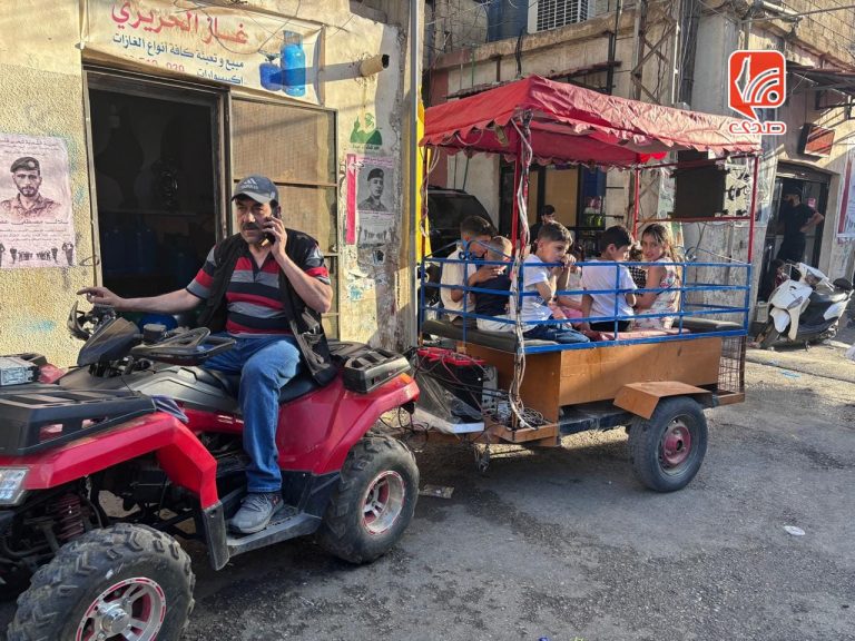مخيم الجليل يتمسّك بفرحة الأطفال رغم الحرب والأزمات