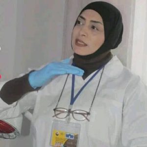فلسطينية تحقق حضوراً مهنياً في مجال العلاج التكميلي