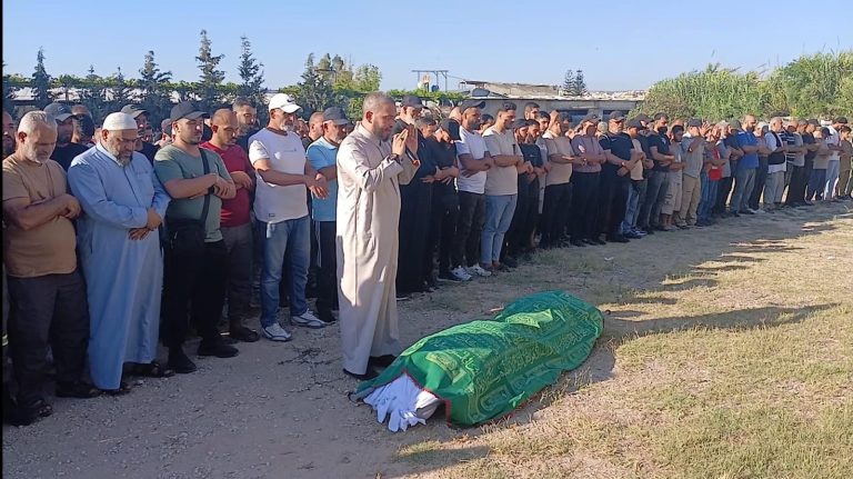 مخيم الرشيدية شيّع شهيد لقمة العيش “أبو نادر فندي”