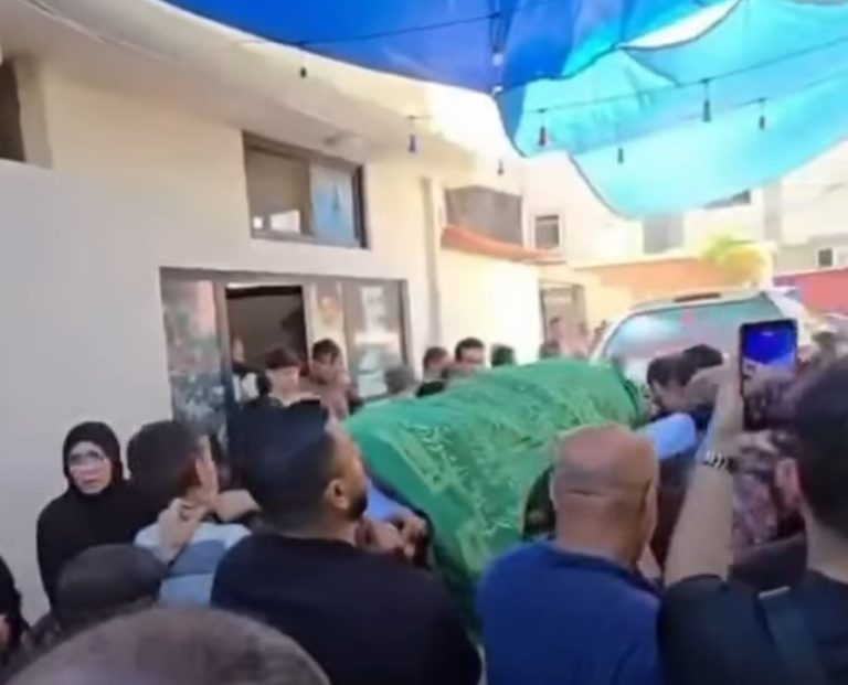 مخيم الرشيدية شيّع شهيد لقمة العيش “أبو نادر فندي”
