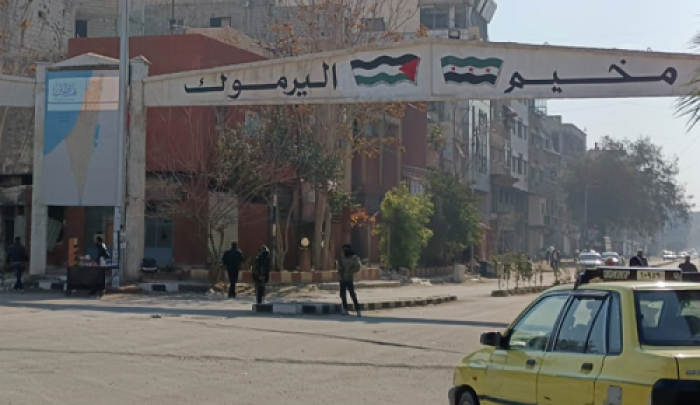 لجنة مخيم اليرموك تدعو إلى رفع ضغط المياه لمعالجة معاناة السكان
