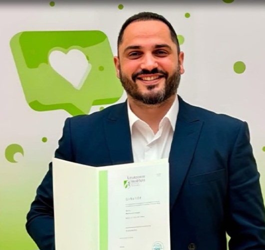 طبيب فلسطيني يتولى منصب استشاري الباطنية والجهاز الهضمي بمستشفى AMEOS في ألمانيا