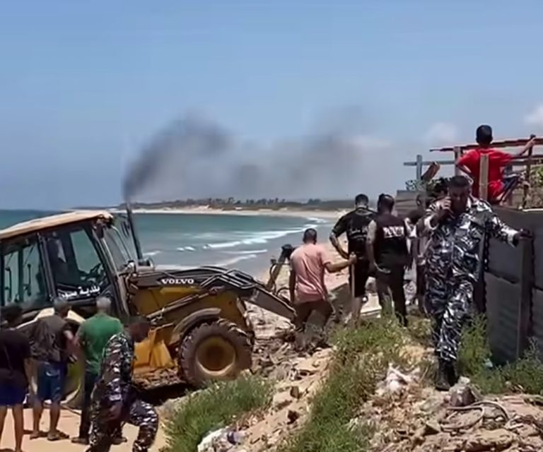 تجمع “جل البحر” في صور: قيود الإعمار تزيد معاناة اللاجئين ومطالبات بمقاربة إنسانية عقب هدم أبنية مخالفة