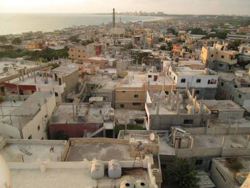 مخيمات الجنوب .. آثار حربين وواقع مثقل بالأزمات