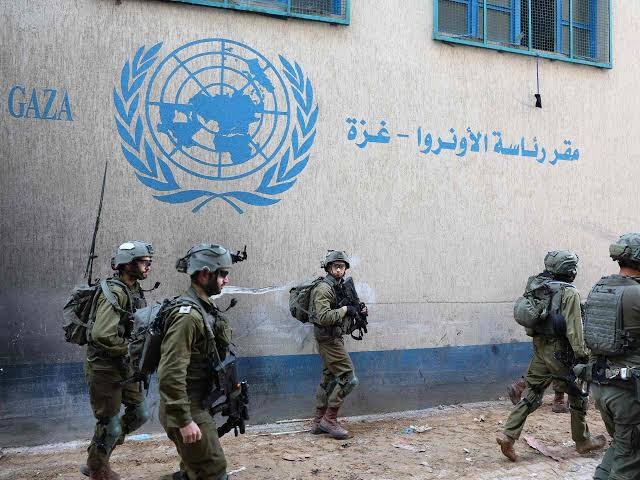اتحاد موظفي أونروا في غزة يحذّر من تقليصات جديدة: حقوق الموظفين وخدمات اللاجئين خط أحمر